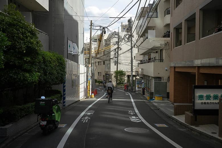 住宅街の道
